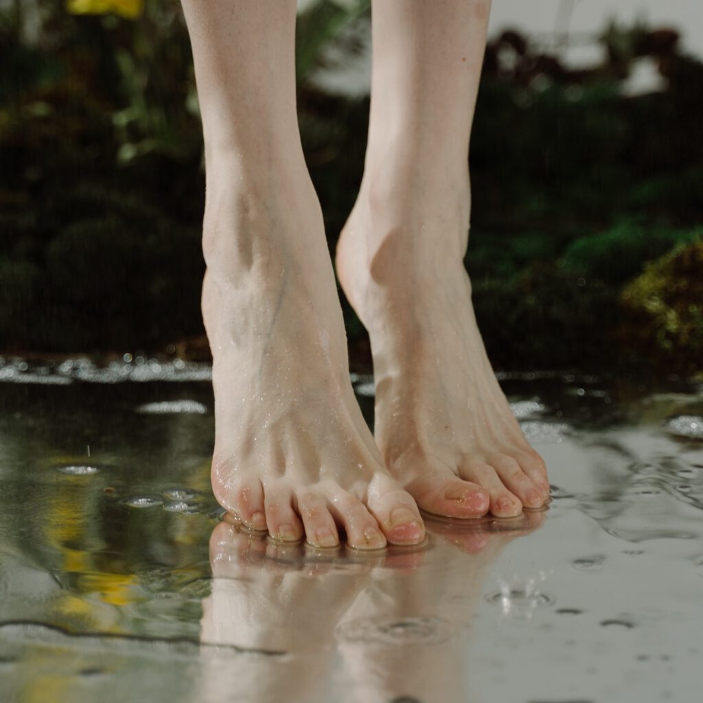 CW Podiatry offers chiropody & podiatry foot care services In Brentwood, Chelmsford & Basildon, Essex. Our treatments include ingrown toenail treatment, verrucae treatment, diabetic foot care and assessments, fungal nail care & athletes foot advice